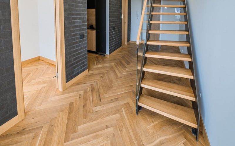 13.Golvläggning, golvrenovering & golvbyten